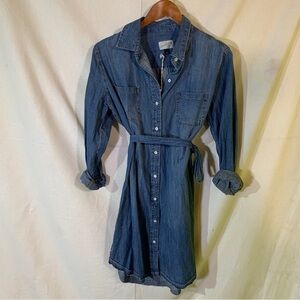 Target // universal threads chambray long sleeves button down dress NWT Sz small